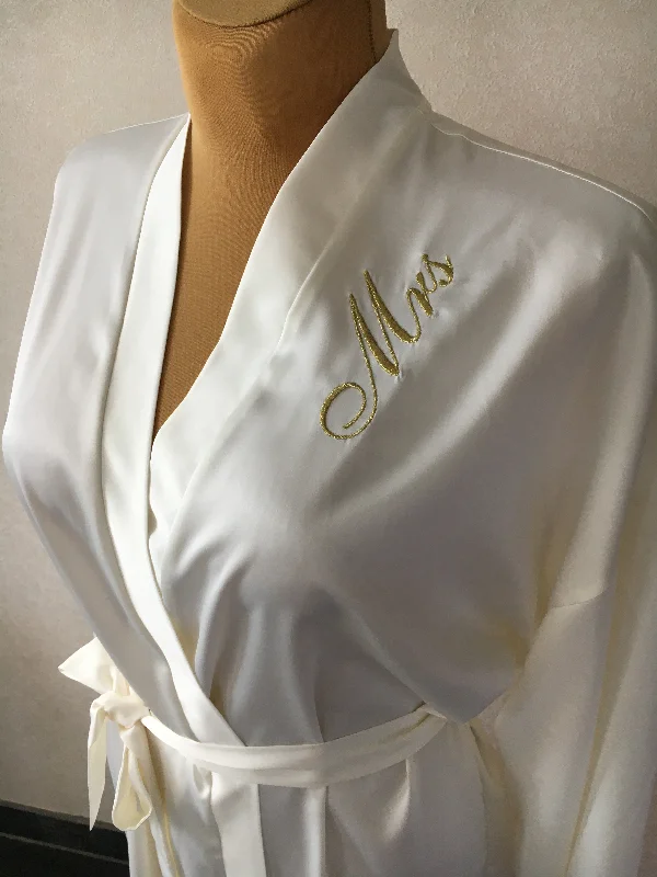 Long silk kimono. Classic wedding gown. Personalized silk robes.