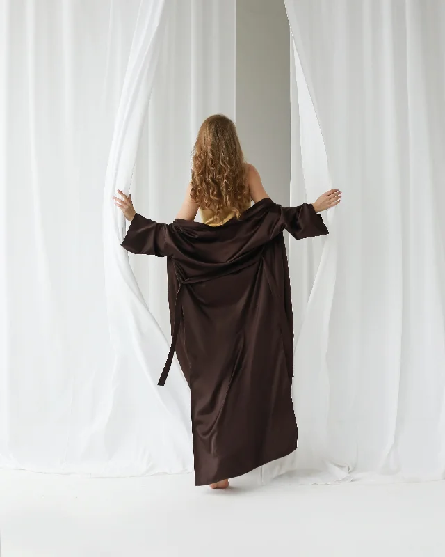 Long silk kimono. Classic wedding gown. Personalized silk robes.