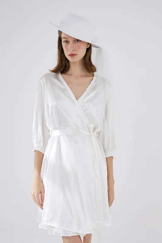 Above Knee Bride Silk Robe With Lace Detail - White