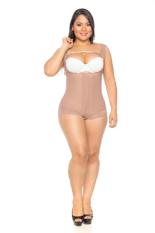 Modern Sensation 415- Cheeky bodysuit with silicone lace